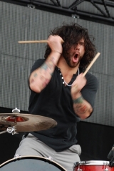 Pop Evil at Rock on the Range 2013 (credit Adam Bielawski)